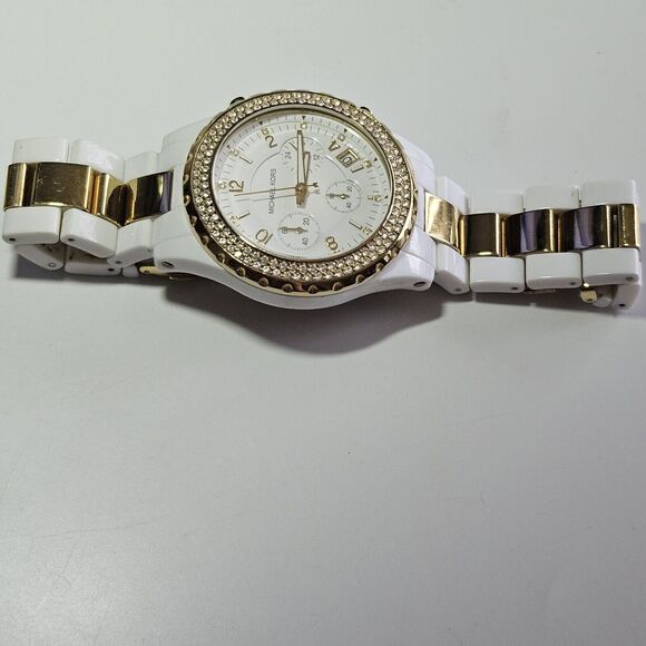 Michael Kors Womens Watch - crystal face with Gold Tone band. Model MK-5417 - Picture 14 of 15